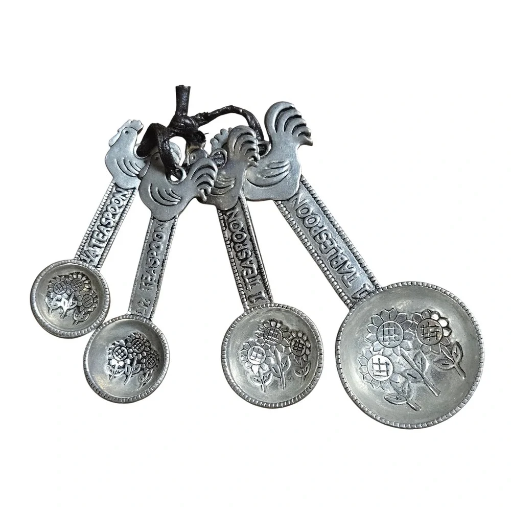 Vintage Rooster Sunflower Metal Measuring Spoons Set 4 Farmhouse Country Cottage